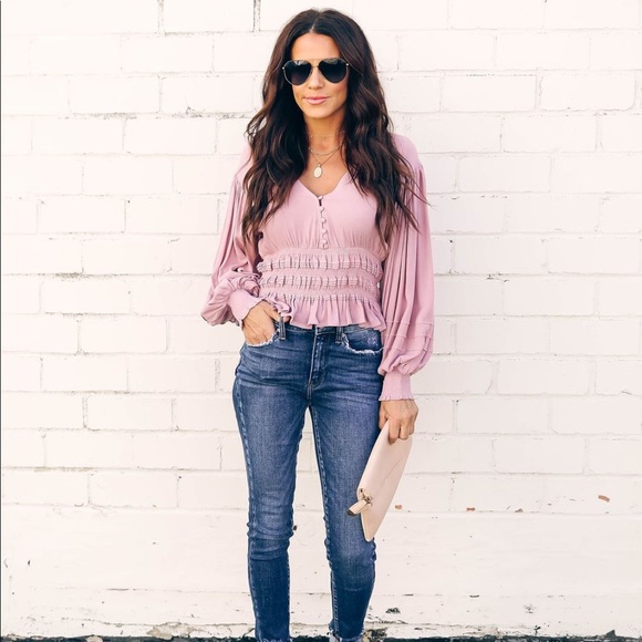Vici Tops - BARCELONA SMOCKED BALLOON SLEEVE BLOUSE - LAVENDER